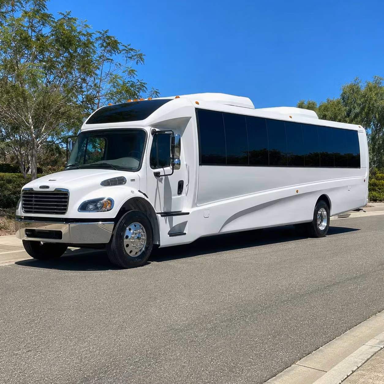lawndale 35 passenger minibus rental