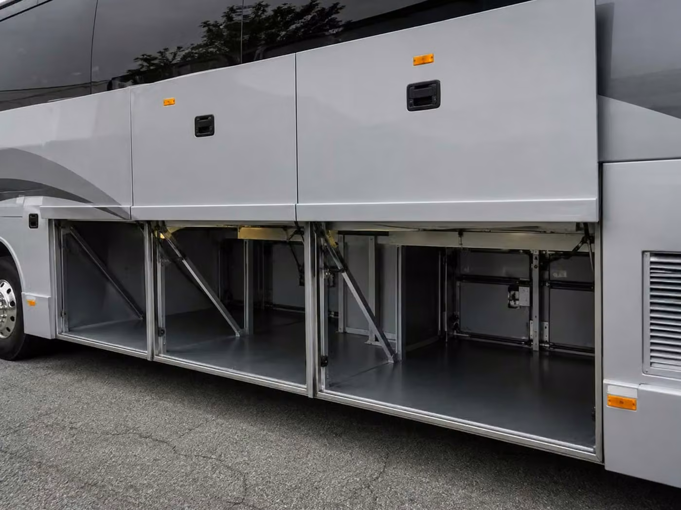 lawndale 56 passenger charter bus luggage bays
